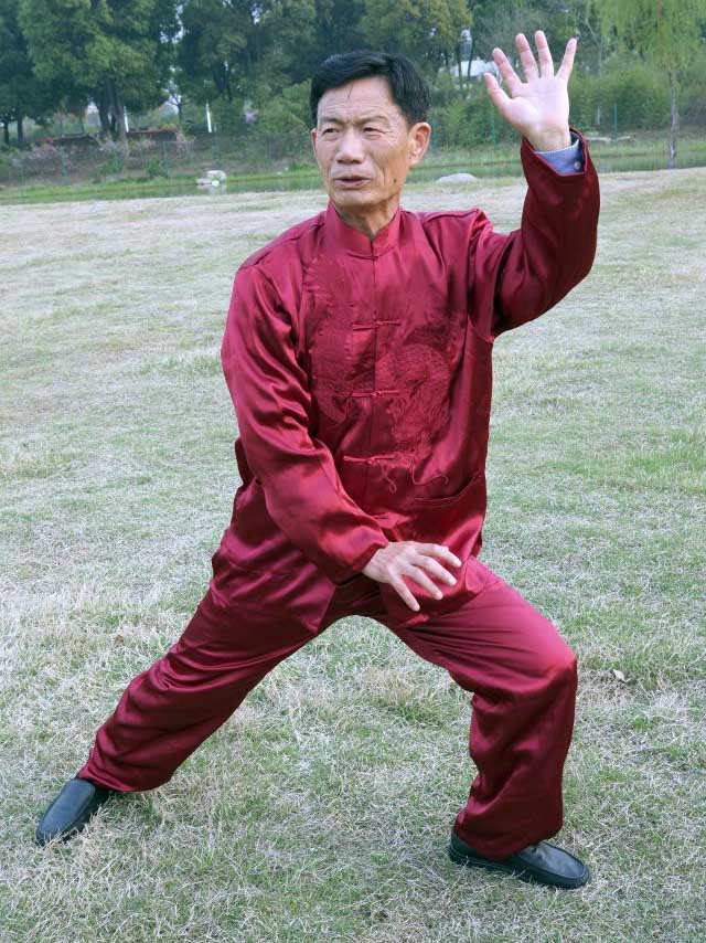 教功桩照